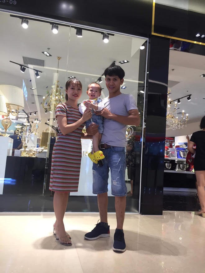 Hồ Ngọc Hà thắc mắc trước khoảnh khắc cứu bé gái rơi từ tầng 12 của 'người vận chuyển' ở Hà Nội 4 Hồ Ngọc Hà thắc mắc trước khoảnh khắc cứu bé gái rơi từ tầng 12 của 'người vận chuyển' ở Hà Nội 4