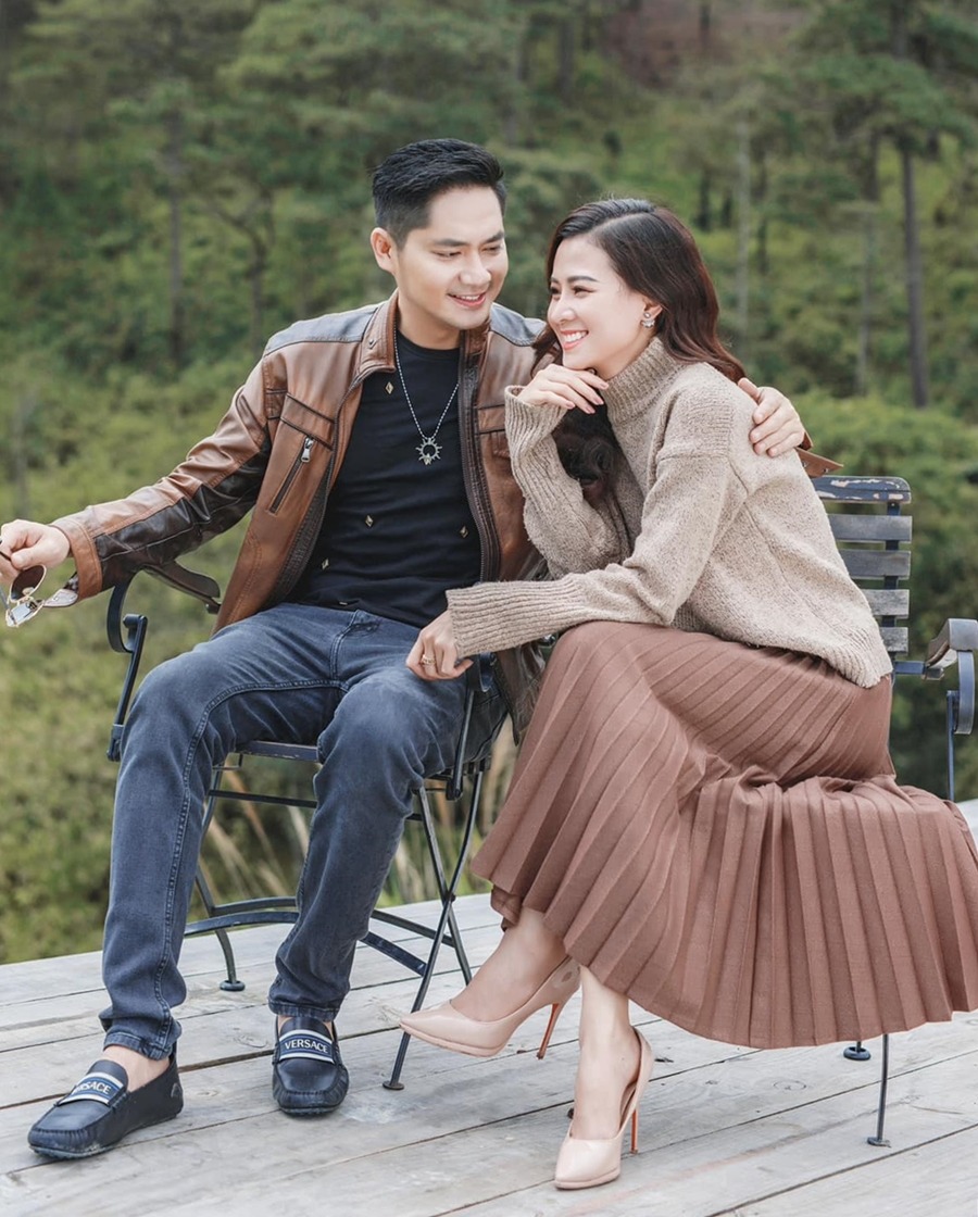 Tình cũ Ninh Dương Lan Ngọc công khai thể hiện hạnh phúc giữa lúc nữ diễn viên vướng nghi vấn lộ clip 5 Tình cũ Ninh Dương Lan Ngọc công khai thể hiện hạnh phúc giữa lúc nữ diễn viên vướng nghi vấn lộ clip 5