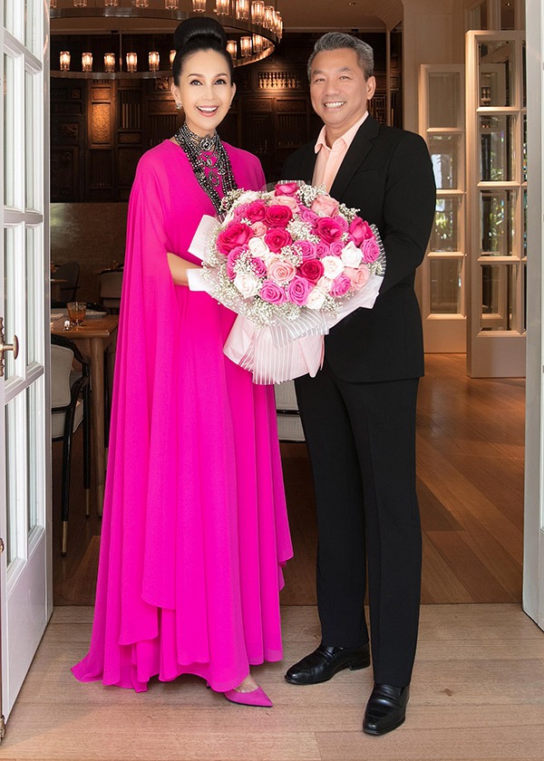 Bạn thân Đàm Vĩnh Hưng siêu lòng trước 'tượng đài nhan sắc Việt' 4 Bạn thân Đàm Vĩnh Hưng siêu lòng trước 'tượng đài nhan sắc Việt' 4