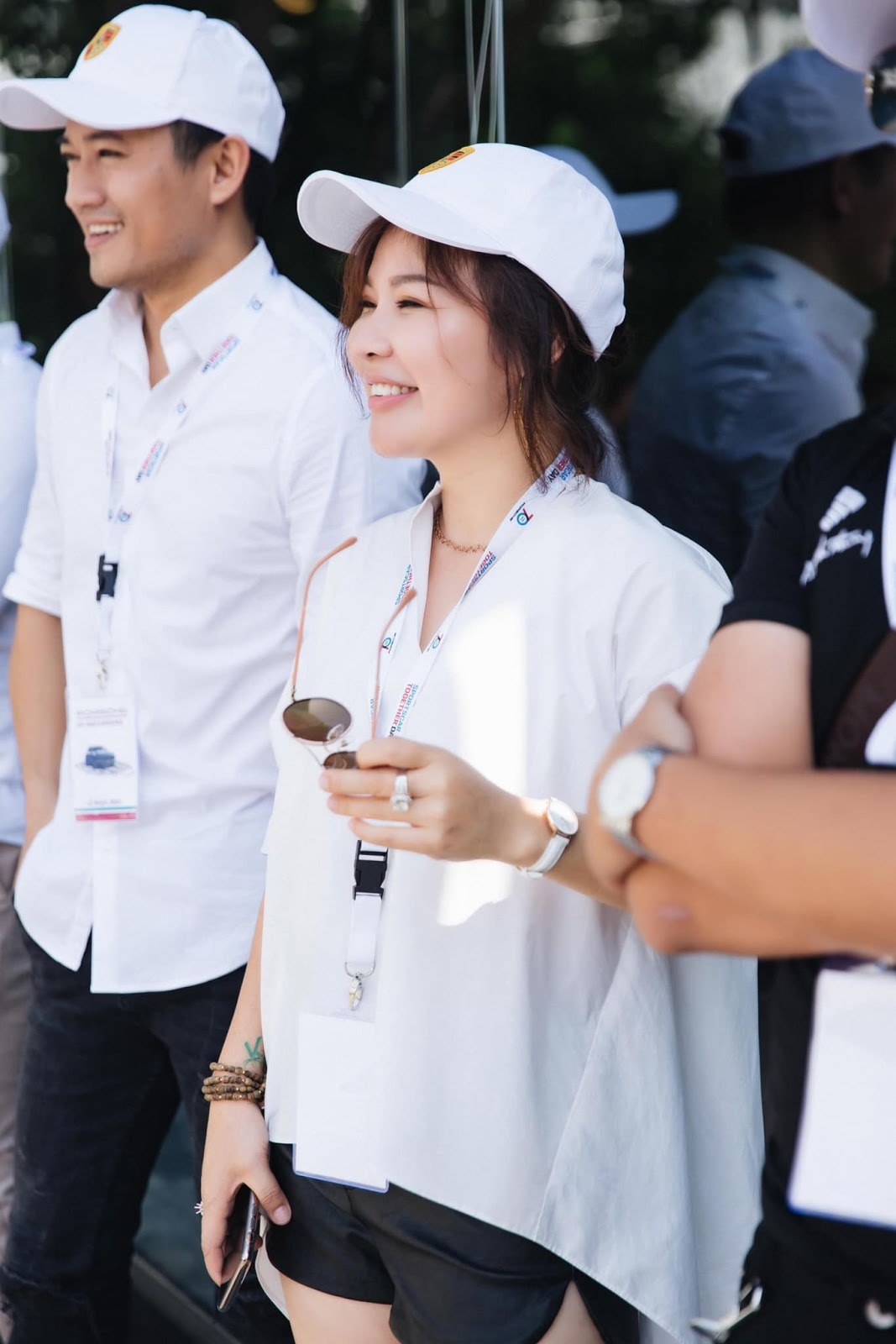 Trúng 'tiếng sét ái tình', vợ 7x của Quý Bình lần đầu kể vể thời gian tương tư, bứt rứt vì chồng trẻ 4 Trúng 'tiếng sét ái tình', vợ 7x của Quý Bình lần đầu kể vể thời gian tương tư, bứt rứt vì chồng trẻ 4