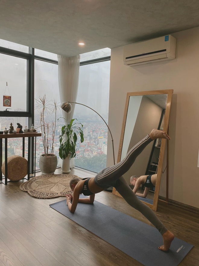 Xót xa hoàn cảnh của nữ MC thời tiết xinh đẹp lâm bạo bệnh ở tuổi đôi mươi, chưa kịp khoác lên mình chiếc váy cưới 4 Xót xa hoàn cảnh của nữ MC thời tiết xinh đẹp lâm bạo bệnh ở tuổi đôi mươi, chưa kịp khoác lên mình chiếc váy cưới 4