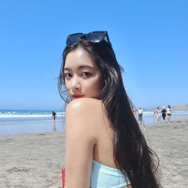 Hot girl Hải Phòng từng dậy sóng MXH cách đây 4 tái xuất khi gia nhập đường đua 'mát mẻ' ngày hè 3 Hot girl Hải Phòng từng dậy sóng MXH cách đây 4 tái xuất khi gia nhập đường đua 'mát mẻ' ngày hè 3