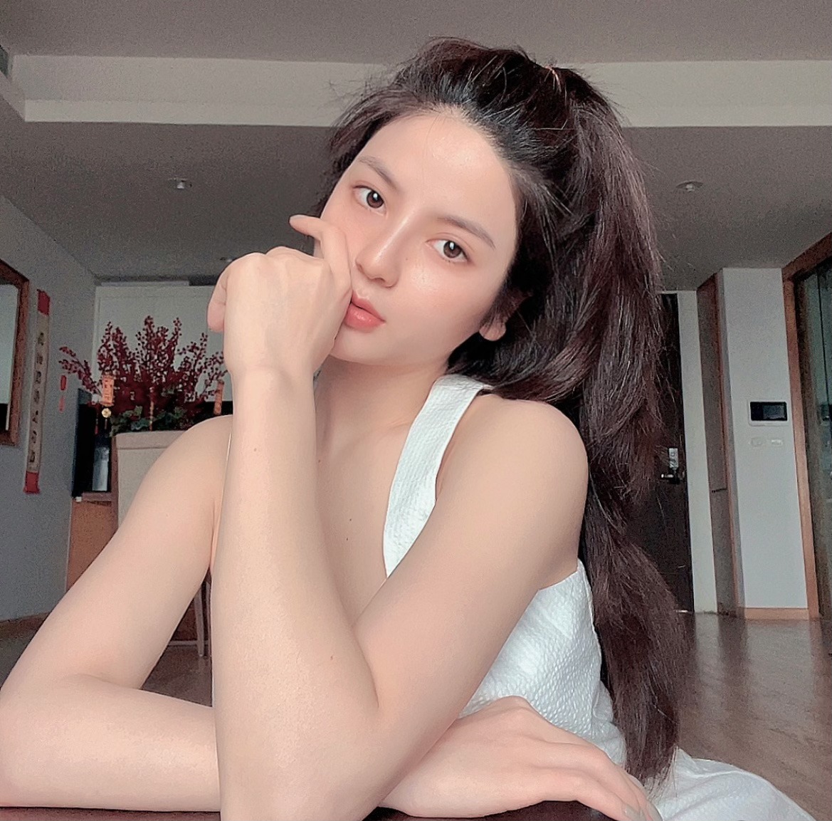 Vừa bị soi hint hẹn hò tình mới trên 'con Mẹc huyền thoại', Quang Hải lại lộ khoảnh khắc tình tứ bên nàng hot girl 7 Vừa bị soi hint hẹn hò tình mới trên 'con Mẹc huyền thoại', Quang Hải lại lộ khoảnh khắc tình tứ bên nàng hot girl 7