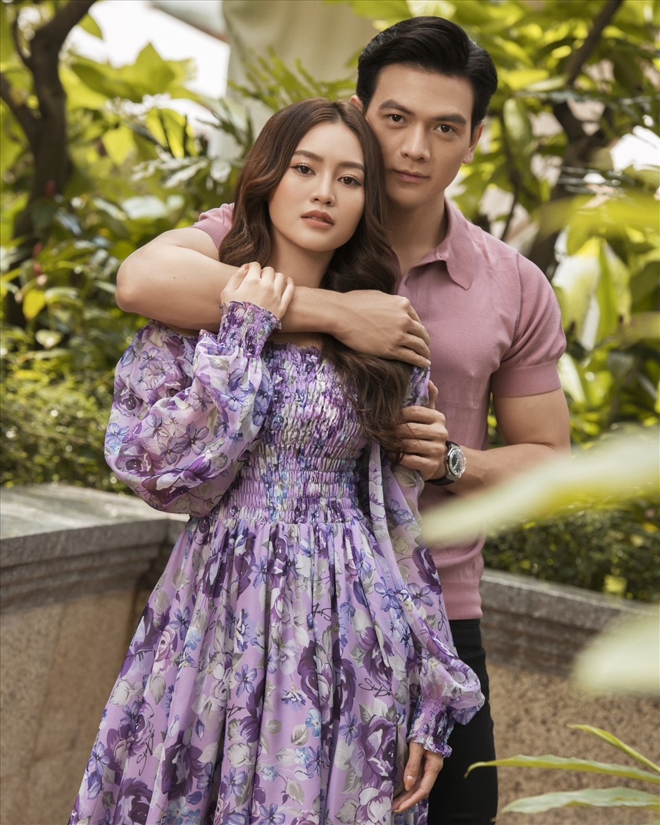 Lê Xuân Tiền bị soi khoảnh khắc đắm đuối nhìn Ninh Dương Lan Ngọc, dân tình khui ra loạt ảnh cực 'tình' của cặp đôi 2 Lê Xuân Tiền bị soi khoảnh khắc đắm đuối nhìn Ninh Dương Lan Ngọc, dân tình khui ra loạt ảnh cực 'tình' của cặp đôi 2