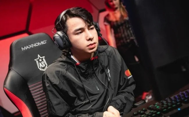 Sau 3 năm rò rỉ ảnh với bạn trai cũ, cuộc sống của cựu streamer Lai Lai giờ ra sao? 6 Sau 3 năm rò rỉ ảnh với bạn trai cũ, cuộc sống của cựu streamer Lai Lai giờ ra sao? 6
