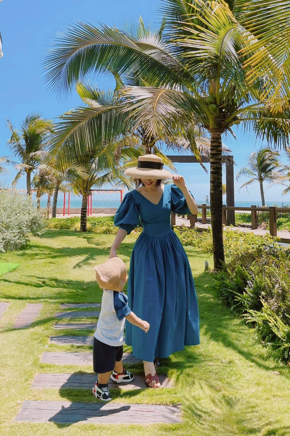 Hòa Minzy mới đây cũng đã chính thức công khai quý tử đầu lòng. Ảnh: FBNV Hòa Minzy mới đây cũng đã chính thức công khai quý tử đầu lòng. Ảnh: FBNV