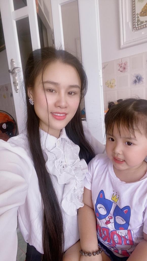 Linh Lan mong cuộc sống bình yên sau những biến cố. Ảnh: FBNV Linh Lan mong cuộc sống bình yên sau những biến cố. Ảnh: FBNV