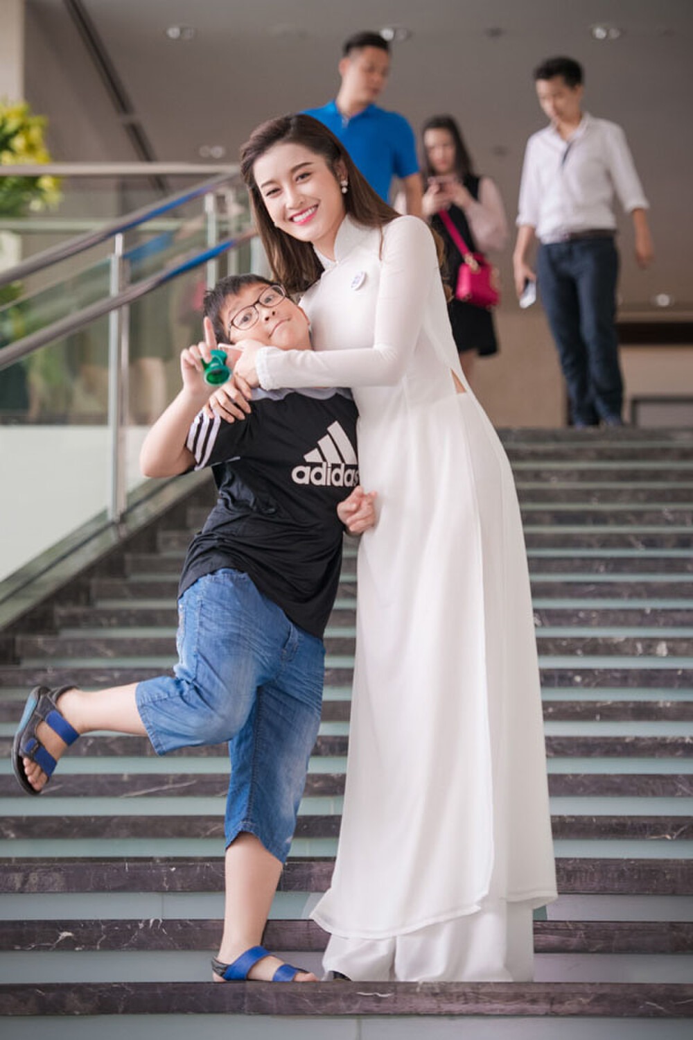 Lên đồ bảnh bao, em trai á hậu Huyền My lộ diện vẻ cực phẩm đúng chuẩn soái ca 2 Lên đồ bảnh bao, em trai á hậu Huyền My lộ diện vẻ cực phẩm đúng chuẩn soái ca 2