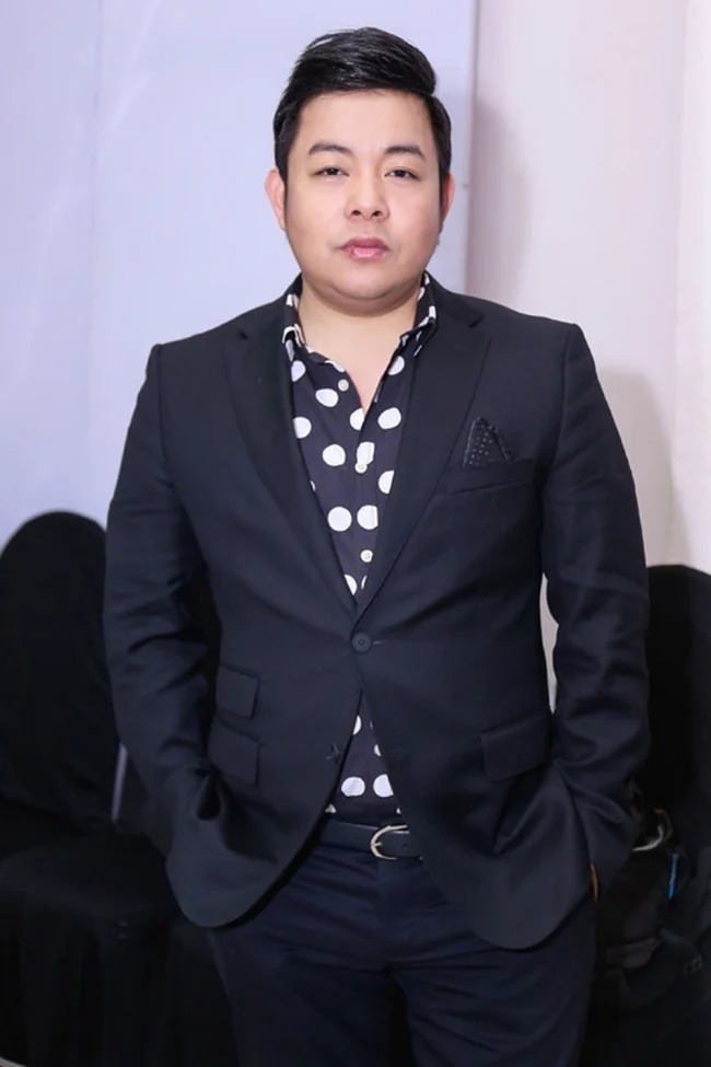 Tin sao Việt hot nhất MXH 12/4: Ngọc Trinh công khai ảnh 'giường chiếu', Hòa Minzy khoe thân hình mẹ bỉm 'trá hình' qua vài động tác thể dục 4 Tin sao Việt hot nhất MXH 12/4: Ngọc Trinh công khai ảnh 'giường chiếu', Hòa Minzy khoe thân hình mẹ bỉm 'trá hình' qua vài động tác thể dục 4