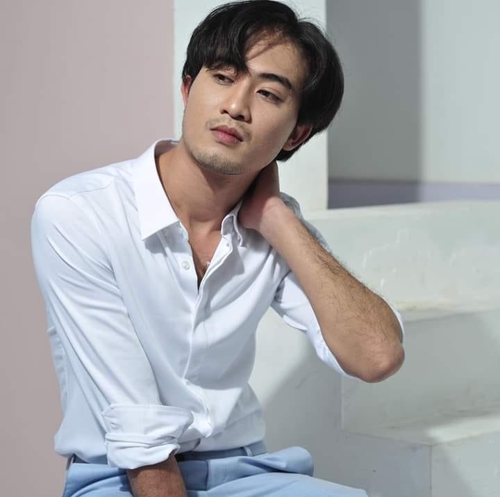 Ít ai ngờ, Phúc của 'Hướng dương ngược nắng' ngoài đời lại có cô vợ trẻ vô cùng xinh đẹp thế này 2 Ít ai ngờ, Phúc của 'Hướng dương ngược nắng' ngoài đời lại có cô vợ trẻ vô cùng xinh đẹp thế này 2