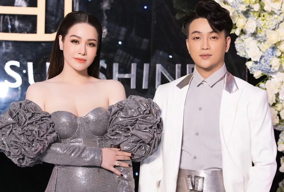 Nghi ngờ bị 'cắm sừng', Nhật Kim Anh vẫn bị 'tình trẻ tin đồn' Titi (HKT) dễ dàng qua mặt 1 Nghi ngờ bị 'cắm sừng', Nhật Kim Anh vẫn bị 'tình trẻ tin đồn' Titi (HKT) dễ dàng qua mặt 1