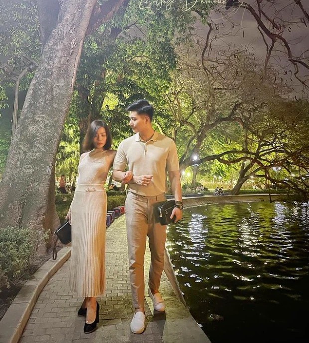 Lệ Quyên lại nắm tay tình trẻ Lâm Bảo Châu ra bờ Hồ Hà Nội 'diễn sâu', đắm chìm trong mật ngọt yêu đương 3 Lệ Quyên lại nắm tay tình trẻ Lâm Bảo Châu ra bờ Hồ Hà Nội 'diễn sâu', đắm chìm trong mật ngọt yêu đương 3