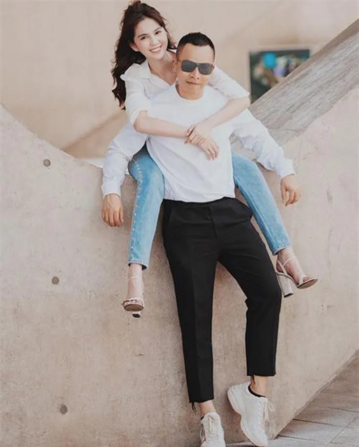 Giữa lúc thị phi bủa vây, Ngọc Trinh vẫn tìm được bình yên bên ông bầu Vũ Khắc Tiệp 1 Giữa lúc thị phi bủa vây, Ngọc Trinh vẫn tìm được bình yên bên ông bầu Vũ Khắc Tiệp 1