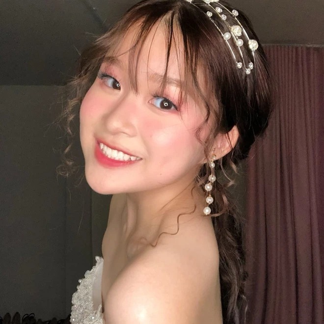 Rich kid 18 tuổi vừa biết xài tiền, vừa biết kiếm tiền đang nổi trên TikTok là ai? 1 Rich kid 18 tuổi vừa biết xài tiền, vừa biết kiếm tiền đang nổi trên TikTok là ai? 1
