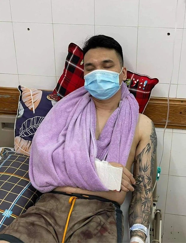 Tin sao Việt hot nhất MXH 20/4: Lý Nhã Kỳ lộ khoảnh khắc 'chợ búa', Hà Tăng như gái đôi mươi khi diện áo dài 4 Tin sao Việt hot nhất MXH 20/4: Lý Nhã Kỳ lộ khoảnh khắc 'chợ búa', Hà Tăng như gái đôi mươi khi diện áo dài 4