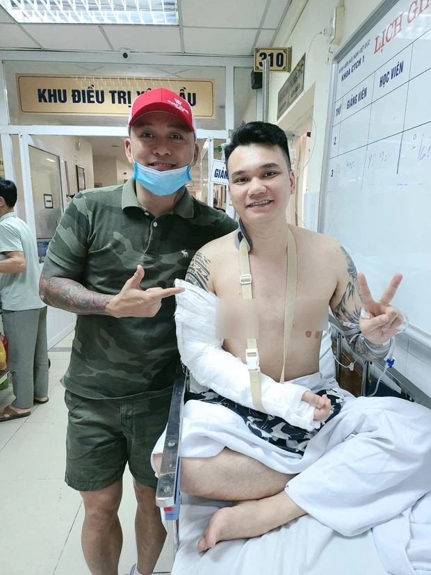 Tin sao Việt hot nhất MXH 21/4: Nghi vấn Sơn Tùng và Thiều Bảo Trâm yêu lại, Vũ Khắc Tiệp tình tứ bên Ngọc Trinh còn để lộ 'bàn tay hư' 5 Tin sao Việt hot nhất MXH 21/4: Nghi vấn Sơn Tùng và Thiều Bảo Trâm yêu lại, Vũ Khắc Tiệp tình tứ bên Ngọc Trinh còn để lộ 'bàn tay hư' 5