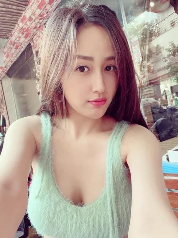 Mai Phương Thúy đăng ảnh khoe đường cong, Noo Phước Thịnh đã vội vào nhắc nhở chuyện ăn mặc 1 Mai Phương Thúy đăng ảnh khoe đường cong, Noo Phước Thịnh đã vội vào nhắc nhở chuyện ăn mặc 1