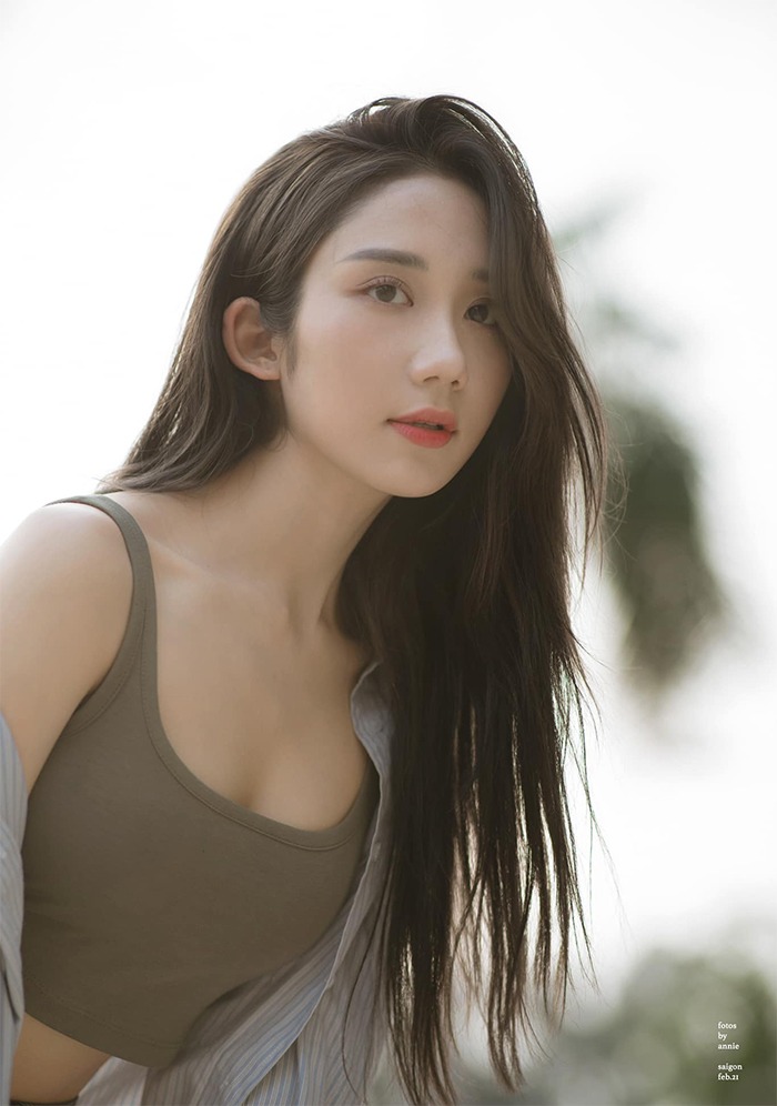 'Hot girl quân nhân' Mina Young khoe dáng nuột gọi hè: Từ sắc vóc đến gương mặt đều 'cực phẩm' gây xao xuyến 5 'Hot girl quân nhân' Mina Young khoe dáng nuột gọi hè: Từ sắc vóc đến gương mặt đều 'cực phẩm' gây xao xuyến 5