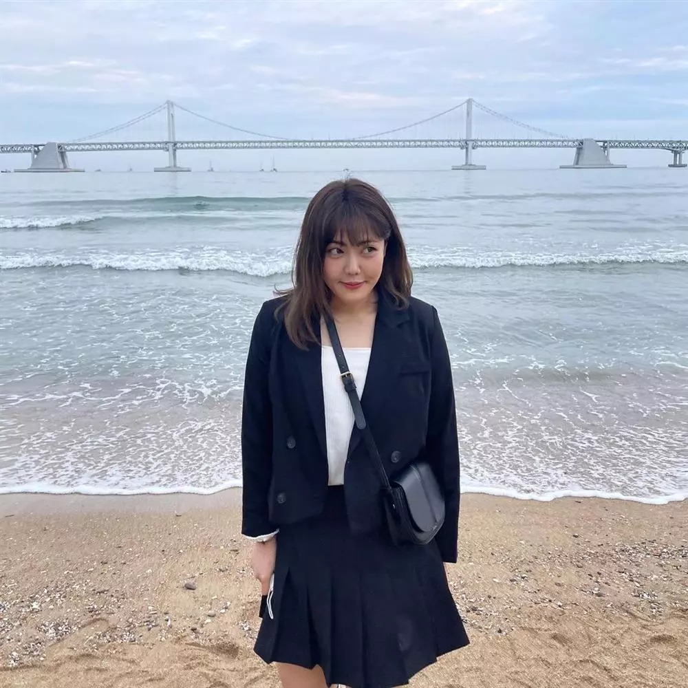 'Bạn gái' Đức Phúc gây ngỡ ngàng với diện mạo tựa hot girl xứ kim chi sau 4 năm quyết tâm thay đổi cuộc đời 4 'Bạn gái' Đức Phúc gây ngỡ ngàng với diện mạo tựa hot girl xứ kim chi sau 4 năm quyết tâm thay đổi cuộc đời 4