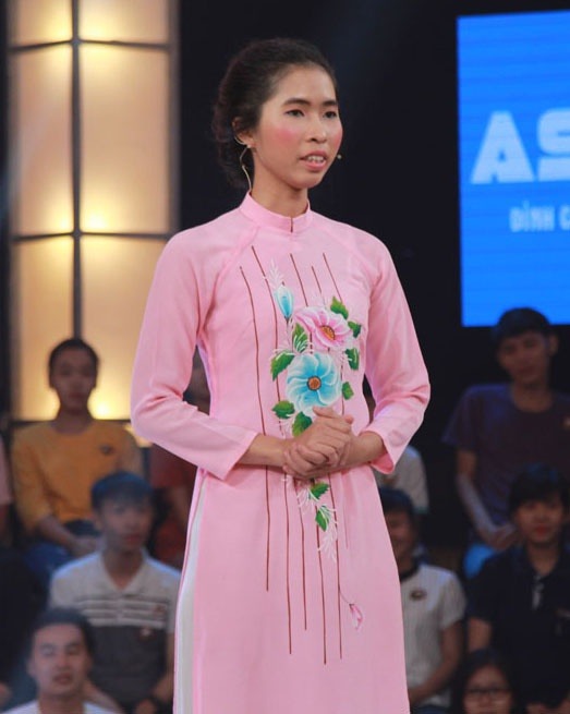 'Thánh đa đà' gặp 'thời' sau 4 năm ẵm về 150 triệu từ Thách Thức Danh Hài 1 'Thánh đa đà' gặp 'thời' sau 4 năm ẵm về 150 triệu từ Thách Thức Danh Hài 1