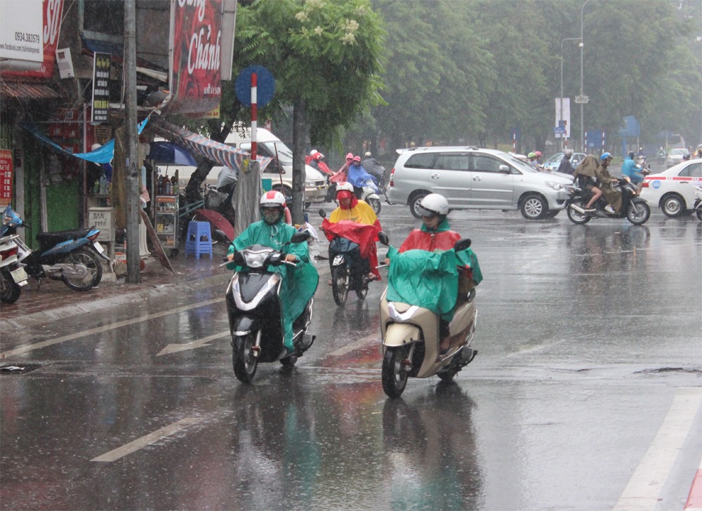 Thời tiết tháng 5: Nắng nóng gia tăng ở Bắc và Trung Bộ, Nam bộ đề phòng mưa giông 2 Thời tiết tháng 5: Nắng nóng gia tăng ở Bắc và Trung Bộ, Nam bộ đề phòng mưa giông 2
