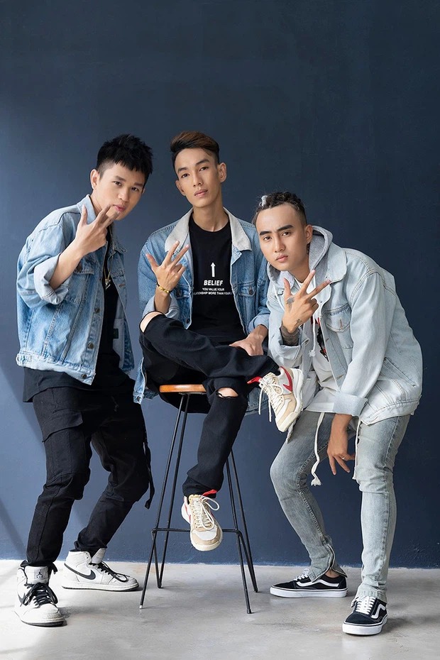 Bray lên tiếng giữa lúc người Đạt G bị 'ném đá' vì công khai yêu vợ cũ Hoài Lâm 3 Bray lên tiếng giữa lúc người Đạt G bị 'ném đá' vì công khai yêu vợ cũ Hoài Lâm 3