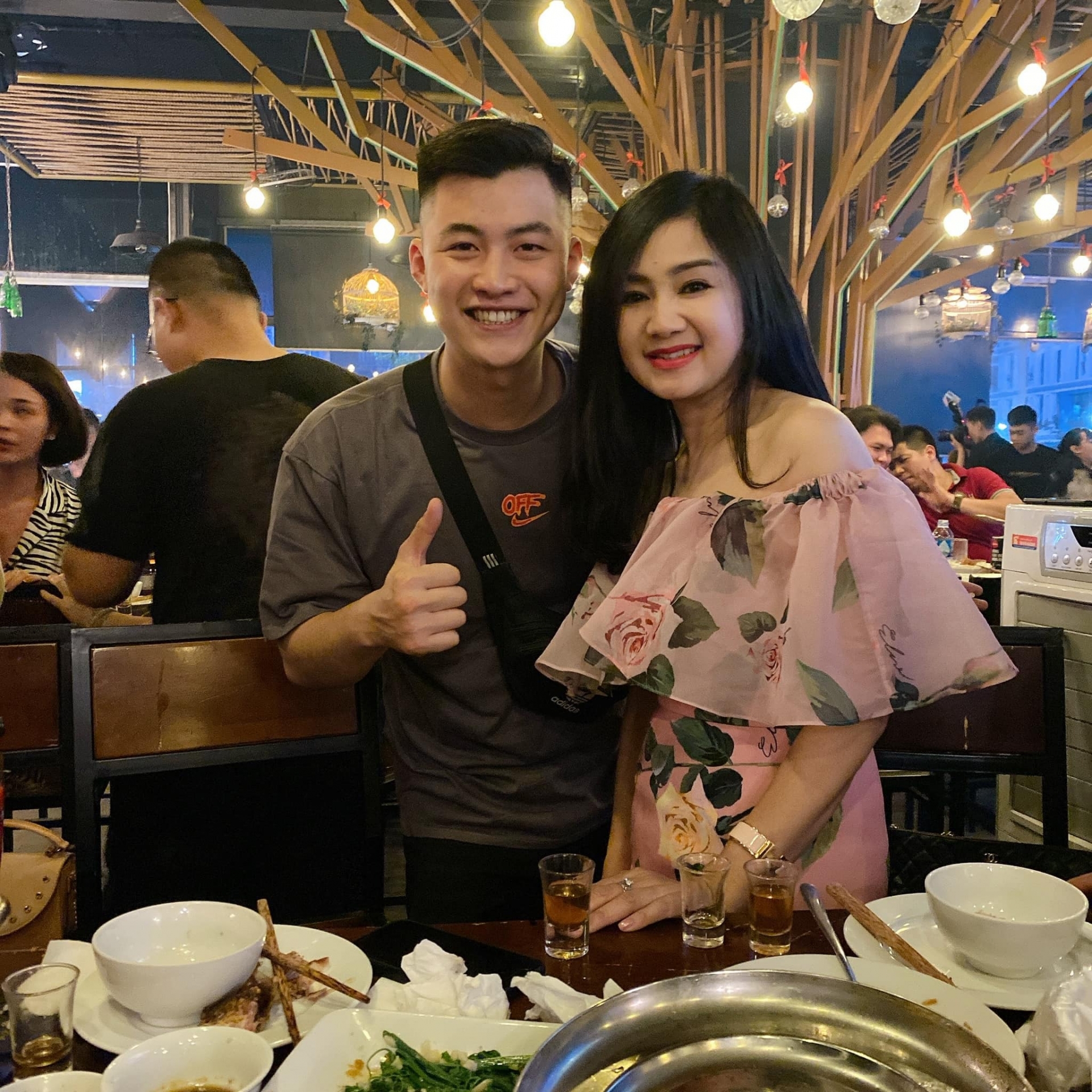 Diện mạo điển trai ngoài đời của Đông Ki-sốt trong Hướng dương ngược nắng 6 Diện mạo điển trai ngoài đời của Đông Ki-sốt trong Hướng dương ngược nắng 6