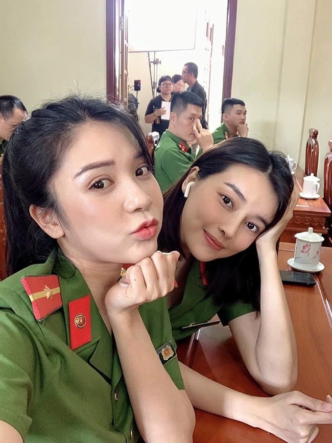 Từ bỏ mác 'tiểu tam', Thanh Bi đổi nghề làm công an, quyết 1 đời liêm chính 2 Từ bỏ mác 'tiểu tam', Thanh Bi đổi nghề làm công an, quyết 1 đời liêm chính 2