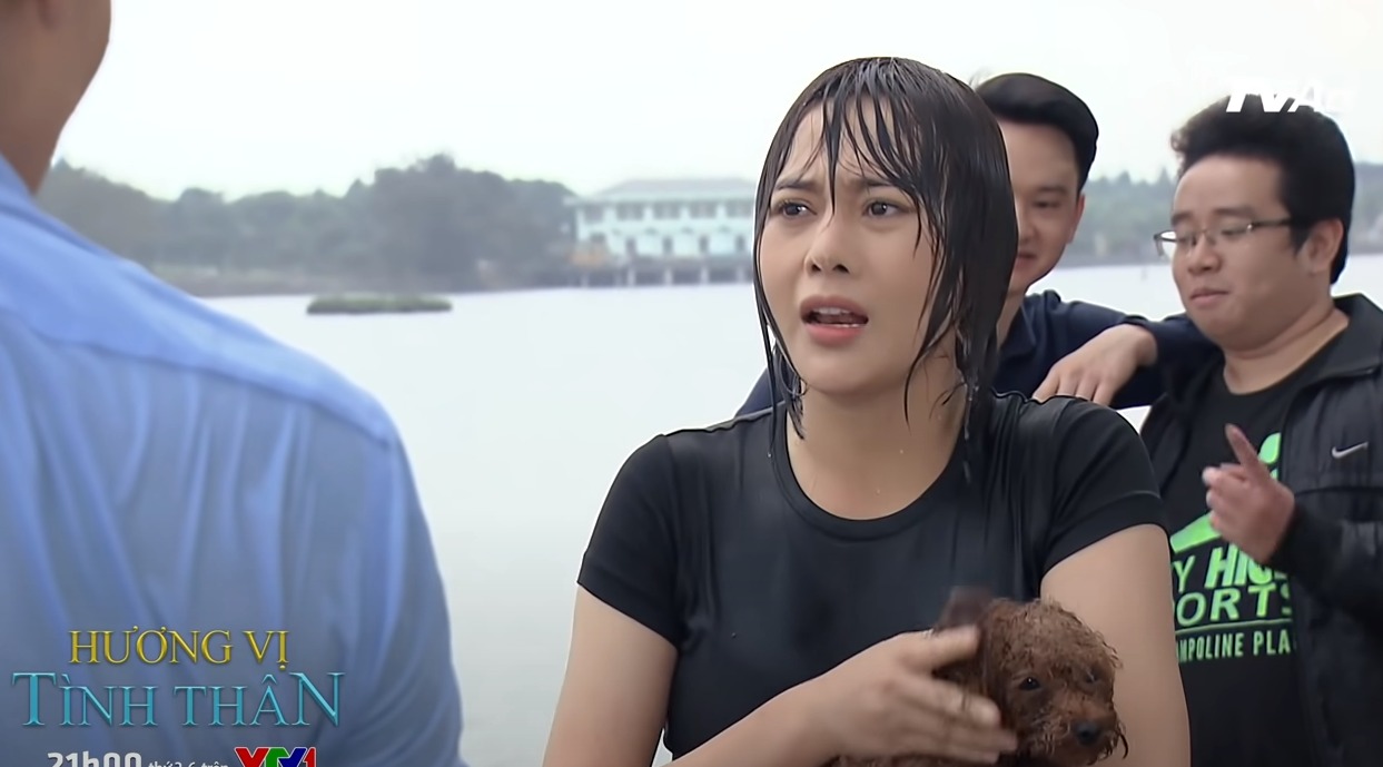 Hương vị tình thân tập 16: Long liều mình cứu Phương Nam, bà Bích bỗng đổi giọng yêu thương con gái nuôi 2 Hương vị tình thân tập 16: Long liều mình cứu Phương Nam, bà Bích bỗng đổi giọng yêu thương con gái nuôi 2