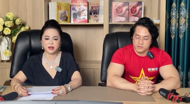Đại gia Phương Hằng lên tiếng trước nghi vấn bị NSND Hồng Vân mỉa mai làm ăn bất chính 2 Đại gia Phương Hằng lên tiếng trước nghi vấn bị NSND Hồng Vân mỉa mai làm ăn bất chính 2