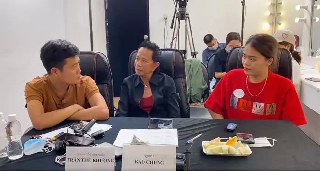 'Thánh sún' Ngân Thảo gây xôn xao khi đảm nhiệm vị trí quan trọng trong 'Thách thức danh hài' 3 'Thánh sún' Ngân Thảo gây xôn xao khi đảm nhiệm vị trí quan trọng trong 'Thách thức danh hài' 3