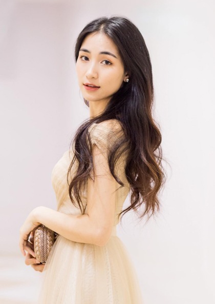 Hòa Minzy 'góp vui' khi tham gia tranh luận 'khán giả nuôi nghệ sĩ' với tâm thư dài như sớ 2 Hòa Minzy 'góp vui' khi tham gia tranh luận 'khán giả nuôi nghệ sĩ' với tâm thư dài như sớ 2