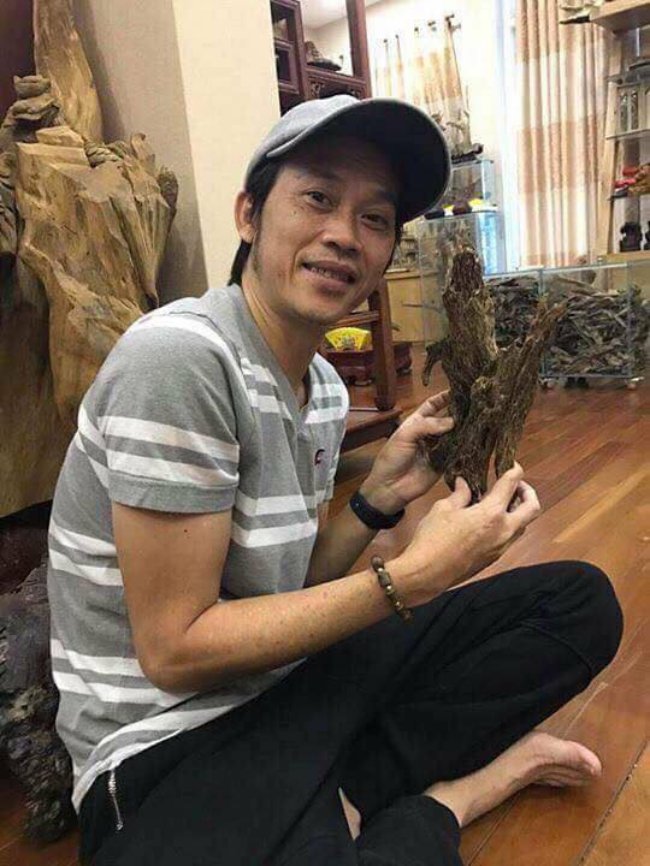 Ông Dũng 'lò vôi' chỉ đích danh Hoài Linh trên livestream, nhắc về số tiền 14 tỷ đồng cứu trợ miền Trung 3 Ông Dũng 'lò vôi' chỉ đích danh Hoài Linh trên livestream, nhắc về số tiền 14 tỷ đồng cứu trợ miền Trung 3