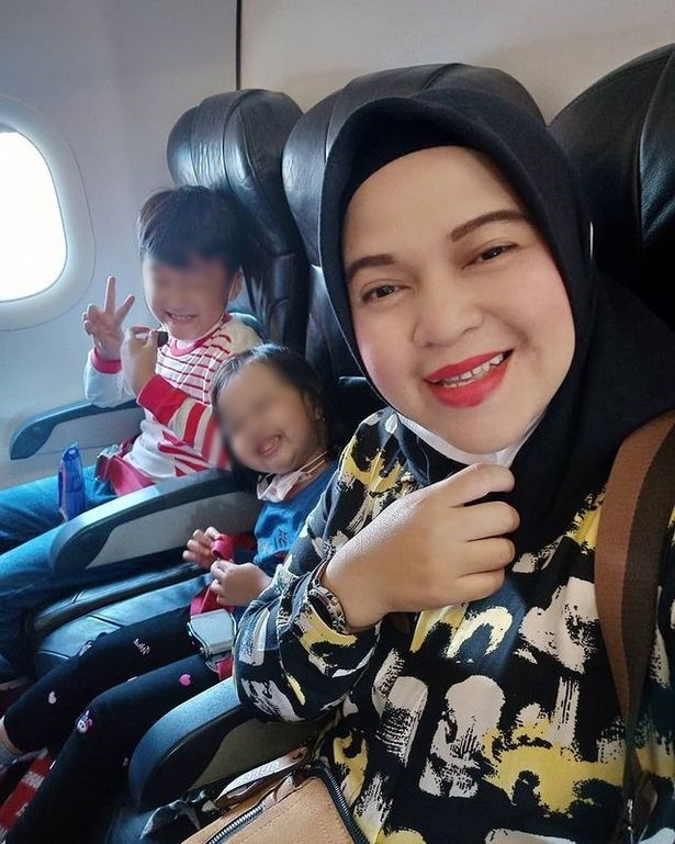 Xót xa bức ảnh ‘điềm báo’ cuối cùng của 3 mẹ con trên chuyến bay Indonesia bị rơi định mệnh 1