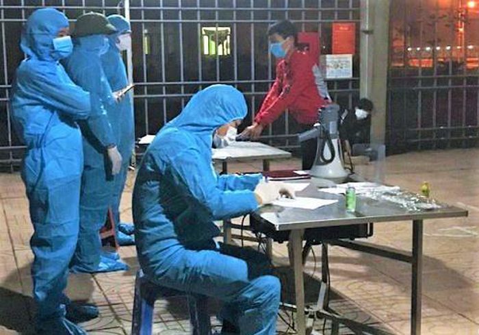 Phát hiện 9 người vượt biên, trốn cách ly từ Lào vào Việt Nam 2 Phát hiện 9 người vượt biên, trốn cách ly từ Lào vào Việt Nam 2