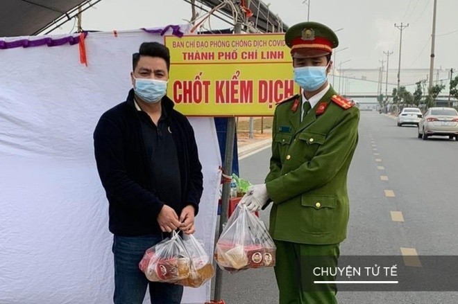 400 phần đồ uống tiếp sức cán bộ chống dịch của vợ chồng Hải Dương: Ấm lòng mùa dịch 2 400 phần đồ uống tiếp sức cán bộ chống dịch của vợ chồng Hải Dương: Ấm lòng mùa dịch 2