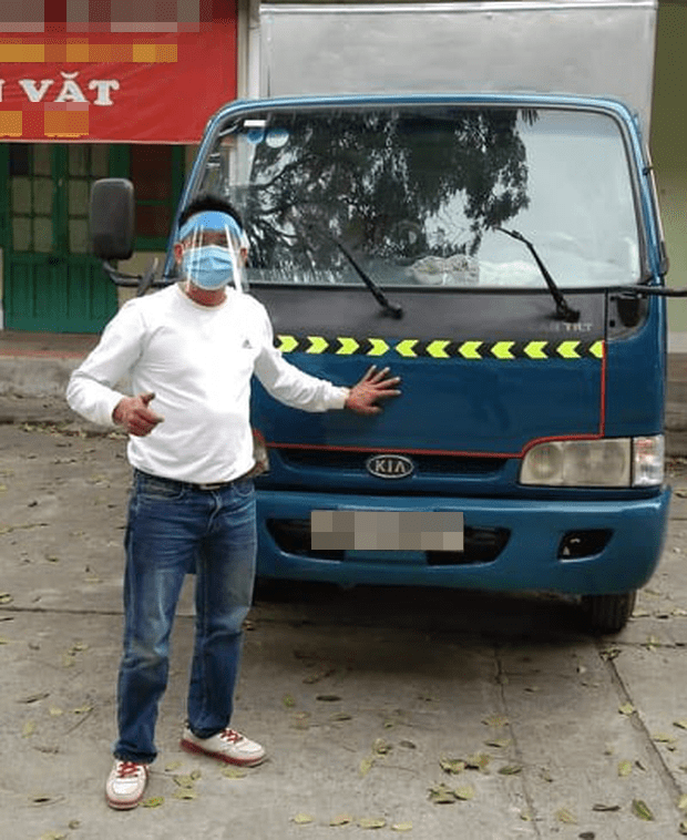 Chàng trai vượt 500km mỗi ngày chuyển hàng tiếp ứng miễn phí cho y bác sĩ vùng dịch 1 Chàng trai vượt 500km mỗi ngày chuyển hàng tiếp ứng miễn phí cho y bác sĩ vùng dịch 1