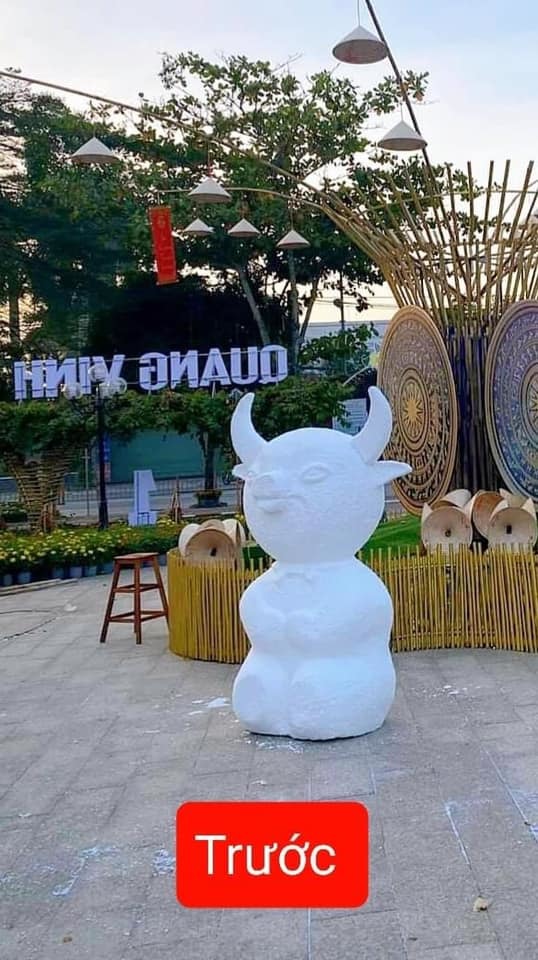 Linh vật chú trâu Tân Sửu 2021 bất ngờ bị ‘nhúng mực’ đen thui khiến CĐM cười ngất 1 Linh vật chú trâu Tân Sửu 2021 bất ngờ bị ‘nhúng mực’ đen thui khiến CĐM cười ngất 1