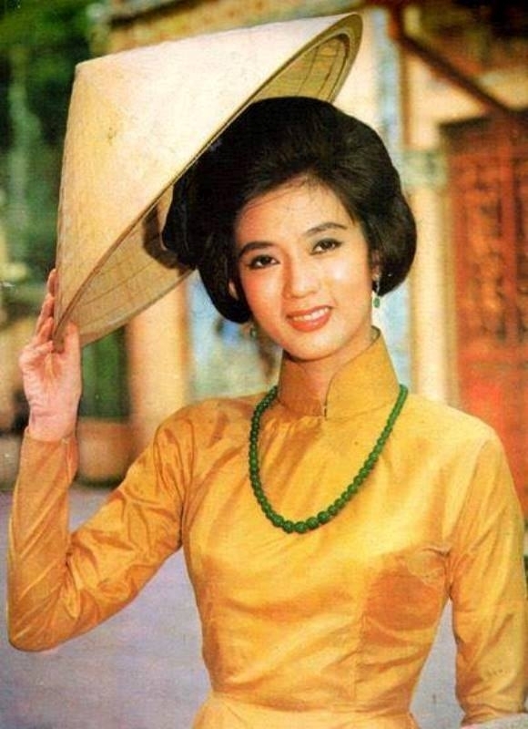 Cuộc đời đầy thăng trầm của ‘tứ đại mỹ nhân’ Sài Gòn: Hồng nhan bạc mệnh 4 Cuộc đời đầy thăng trầm của ‘tứ đại mỹ nhân’ Sài Gòn: Hồng nhan bạc mệnh 4