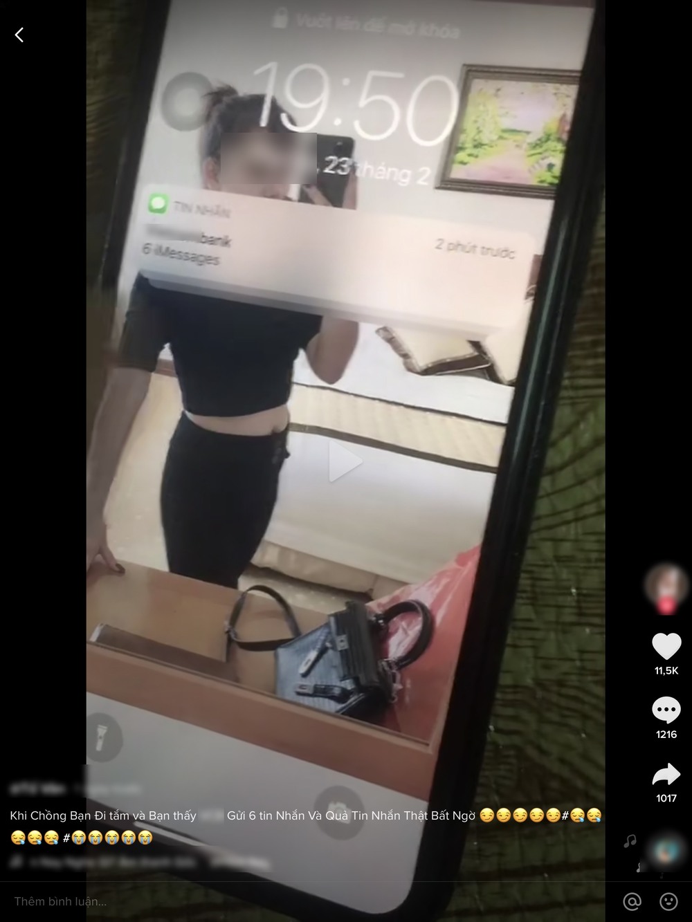 Sau mượn danh Bộ Y Tế, giờ đến ngân hàng cũng phải vào vai trà xanh ‘bất đắc dĩ’ 2 Sau mượn danh Bộ Y Tế, giờ đến ngân hàng cũng phải vào vai trà xanh ‘bất đắc dĩ’ 2