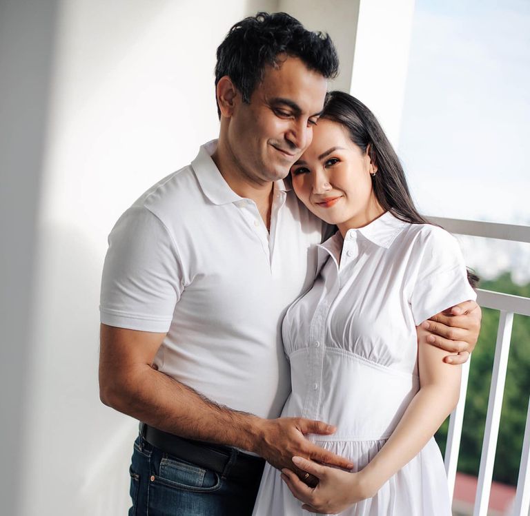 Võ Hạ Trâm có bầu cùng chồng Ấn Độ, hé lộ tên ở nhà của con 2 Võ Hạ Trâm có bầu cùng chồng Ấn Độ, hé lộ tên ở nhà của con 2