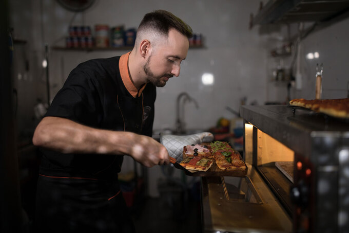 Người Việt ăn pizza với tương cà: Có gì lạ mà đầu bếp Italy – quê hương pizza thắc mắc? 1 Người Việt ăn pizza với tương cà: Có gì lạ mà đầu bếp Italy – quê hương pizza thắc mắc? 1