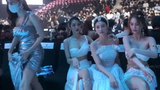 Lan Ngọc trên truyền hình vẫn cười đùa với Thủy Tiên như chưa hề có scandal ‘thái độ’ 1 Lan Ngọc trên truyền hình vẫn cười đùa với Thủy Tiên như chưa hề có scandal ‘thái độ’ 1