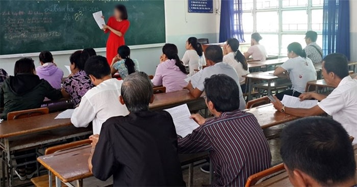 Bị gọi là ‘phụ huynh HS lớp bét’, người mẹ có màn đáp trả khiến GVCN ‘câm nín’ 1 Bị gọi là ‘phụ huynh HS lớp bét’, người mẹ có màn đáp trả khiến GVCN ‘câm nín’ 1