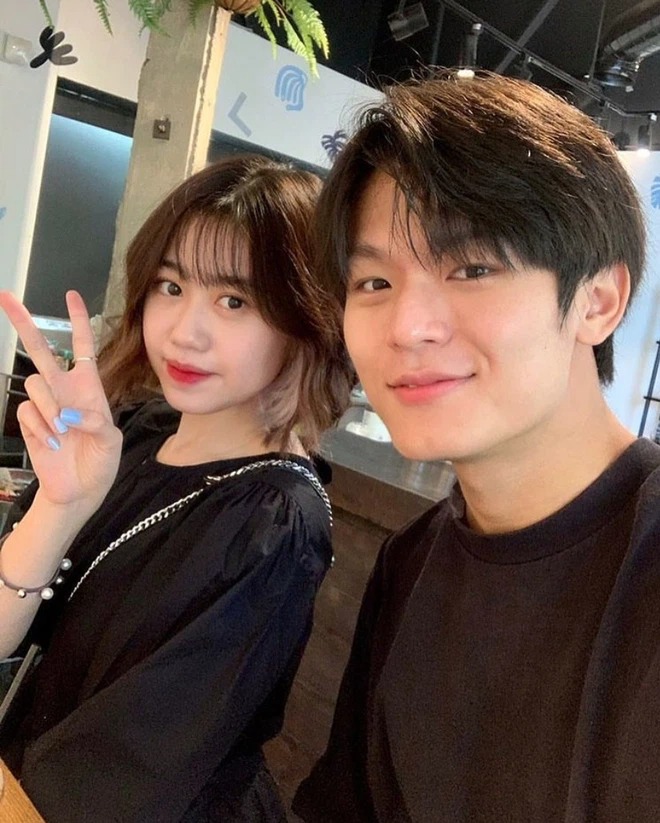 Bật mí cách một ‘oppa’ Hàn Quốc ‘tán đổ’ gái xinh 2k1 qua app hẹn hò 2 Bật mí cách một ‘oppa’ Hàn Quốc ‘tán đổ’ gái xinh 2k1 qua app hẹn hò 2