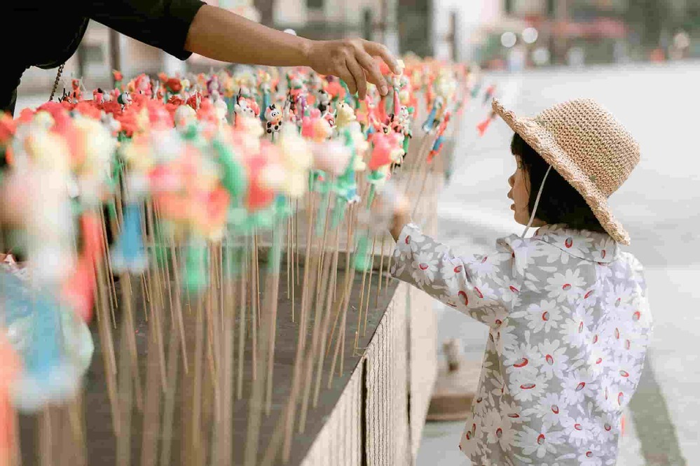 Bộ ảnh ‘Em bé Hà Nội’ gây thương nhớ với bất cứ ai nhìn thấy dù chỉ 1 lần 3 Bộ ảnh ‘Em bé Hà Nội’ gây thương nhớ với bất cứ ai nhìn thấy dù chỉ 1 lần 3