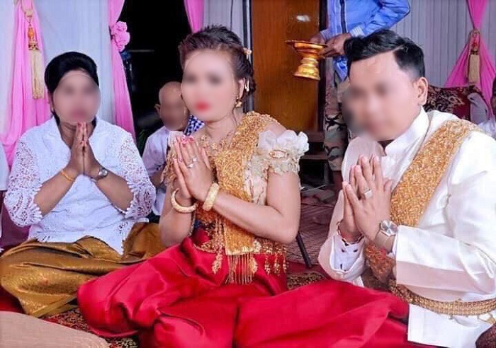 Vừa cưới 2 tháng, cô gái ngỡ ngàng vì chồng bỏ đi để… ‘theo trai’ 1 Vừa cưới 2 tháng, cô gái ngỡ ngàng vì chồng bỏ đi để… ‘theo trai’ 1