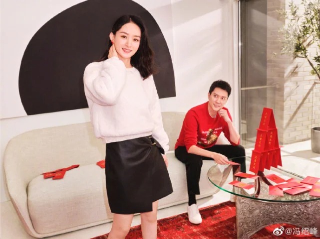 Showbiz hot 23/4: Thủy Tiên công khai email rủ 'đi tour', Nathan Lee khởi kiện và đòi bồi thường 30 tỷ 2 Showbiz hot 23/4: Thủy Tiên công khai email rủ 'đi tour', Nathan Lee khởi kiện và đòi bồi thường 30 tỷ 2