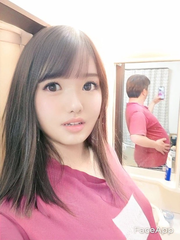 Ông chú ‘hô biến’ mình thành hot girl xinh đẹp, thấy ‘tội lỗi’ nên quyết ‘lộ diện’ nhan sắc thật 1 Ông chú ‘hô biến’ mình thành hot girl xinh đẹp, thấy ‘tội lỗi’ nên quyết ‘lộ diện’ nhan sắc thật 1