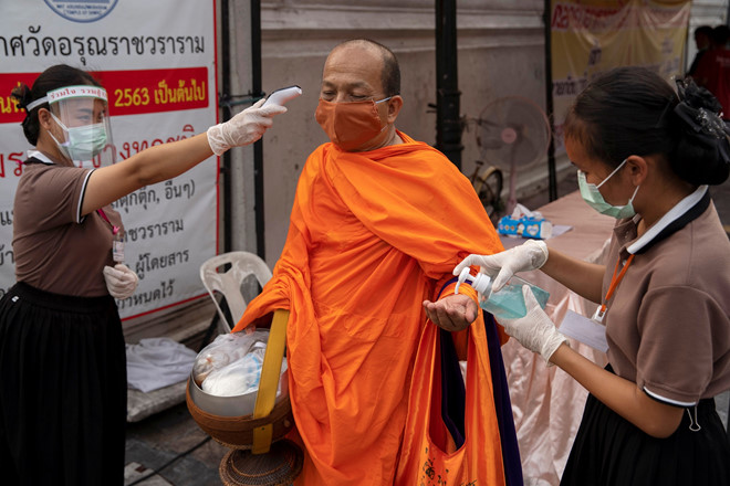 Số ca nhiễm Covid-19 liên tục tăng, Thái Lan ra lệnh giới nghiêm toàn quốc 1